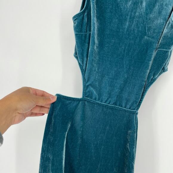 Tobi Sleeveless Bodycon Cutout Velvet Mini Dress Size Small - Picture 4 of 9